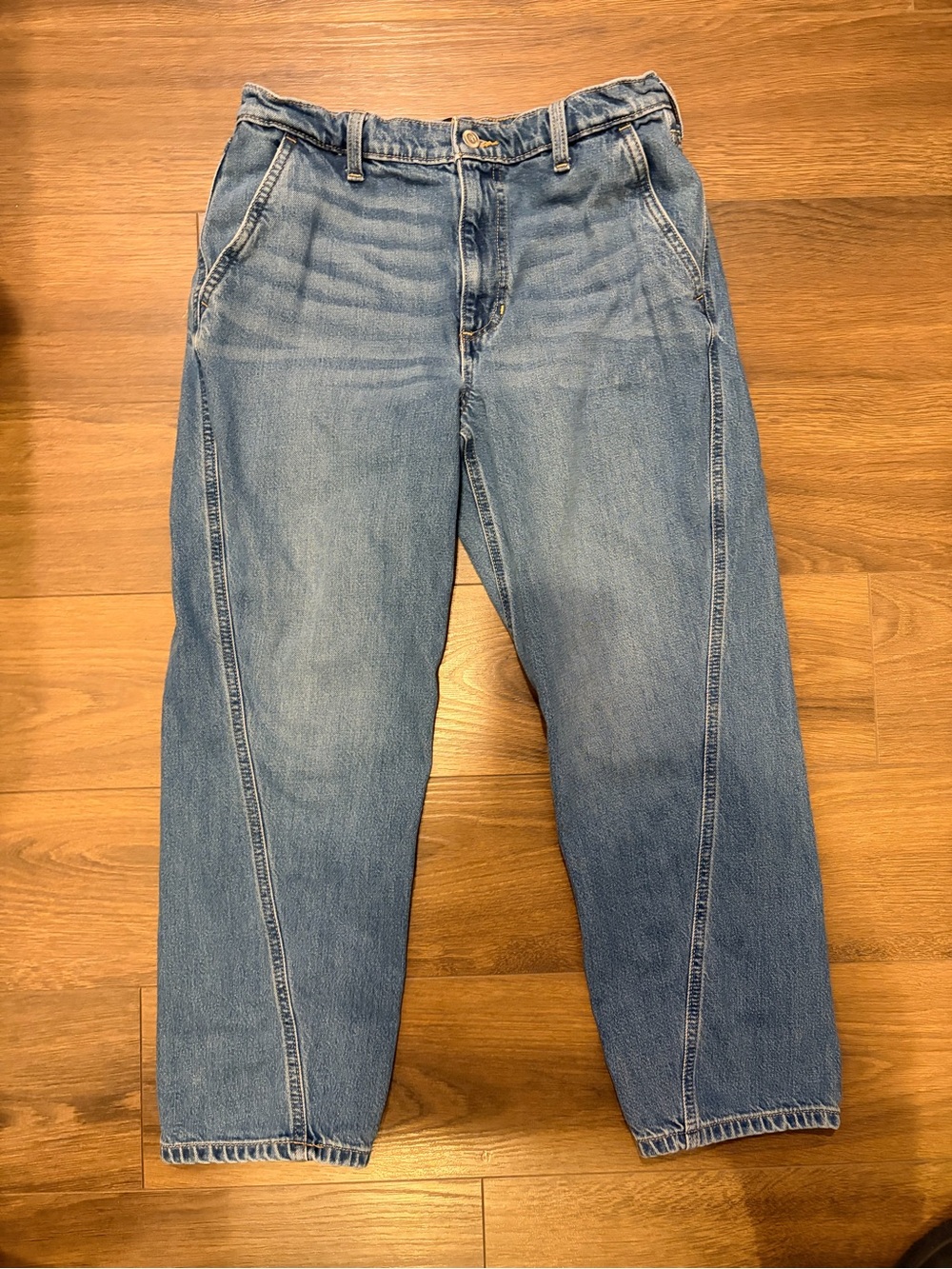 Banana Republic High rise Barrel leg jeans mid blue wash size 8 / 29